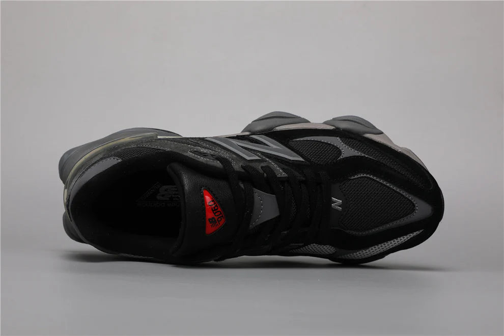 NB 9060 Black Castlerock