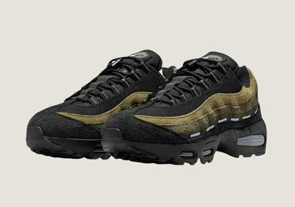 Air Max 95 x UNDEFEATED Olive
