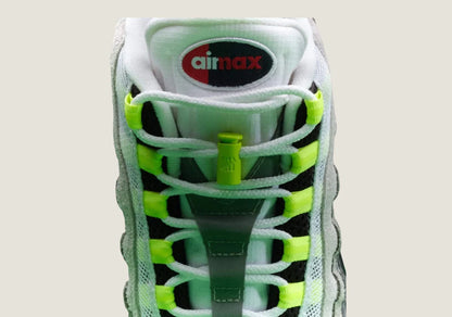Air Max 95 x UNDEFEATED Nyc Neon